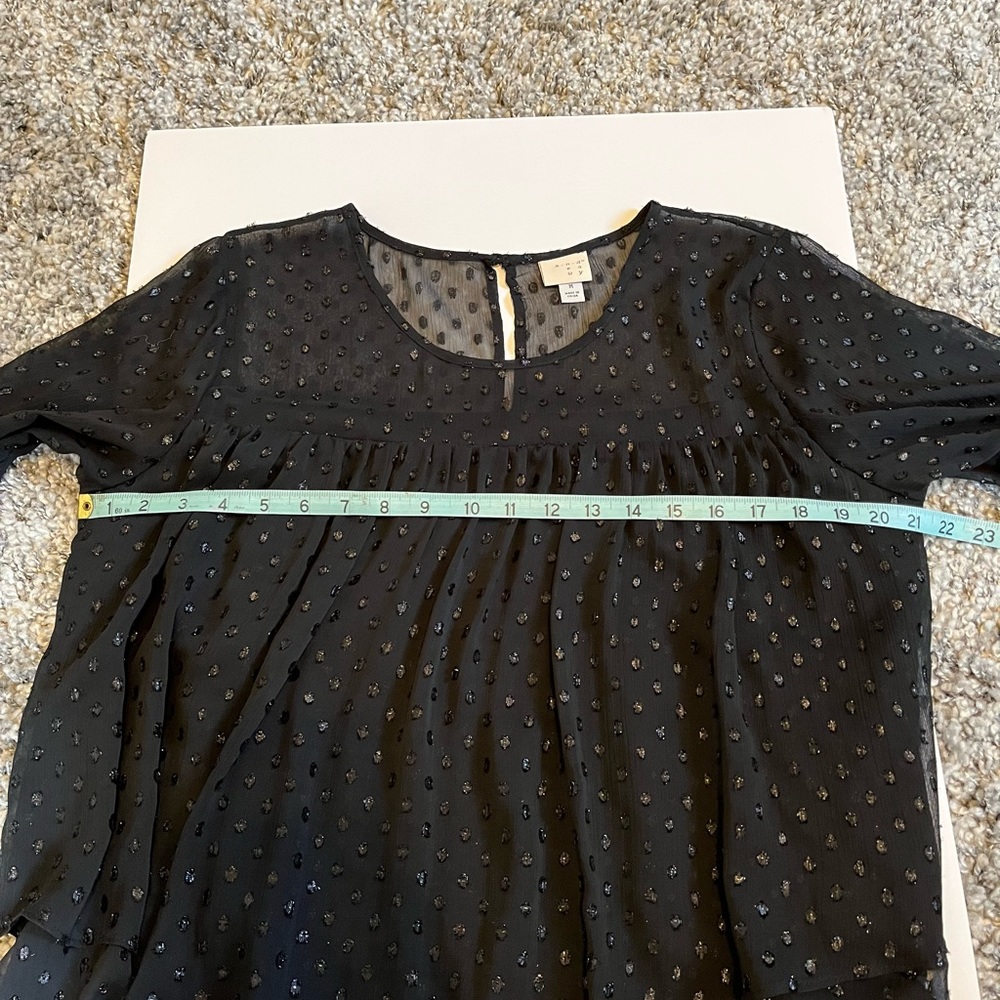 Bell sleeve blouse - Picture 6 of 8